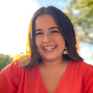 Meet your Posher, Andrea